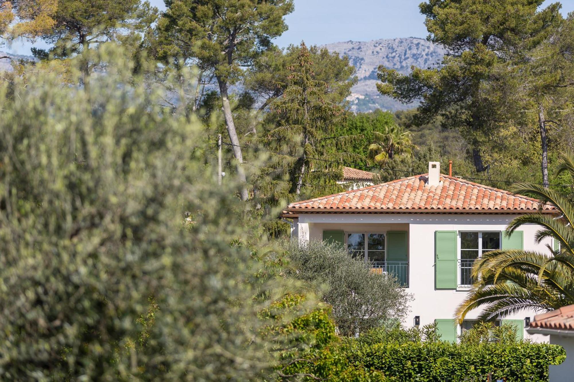 Luxurious And Spacious Apartment In The Heart Of The Cote D'Azur Roquefort-les-Pins Luaran gambar